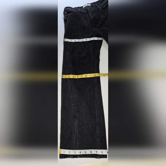 Abercrombie &Fitch The 90s High Rise Relaxed Jeans. Women's Size 28 - Picture 7 of 14